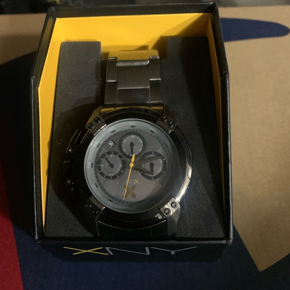XNY WATCH NEW